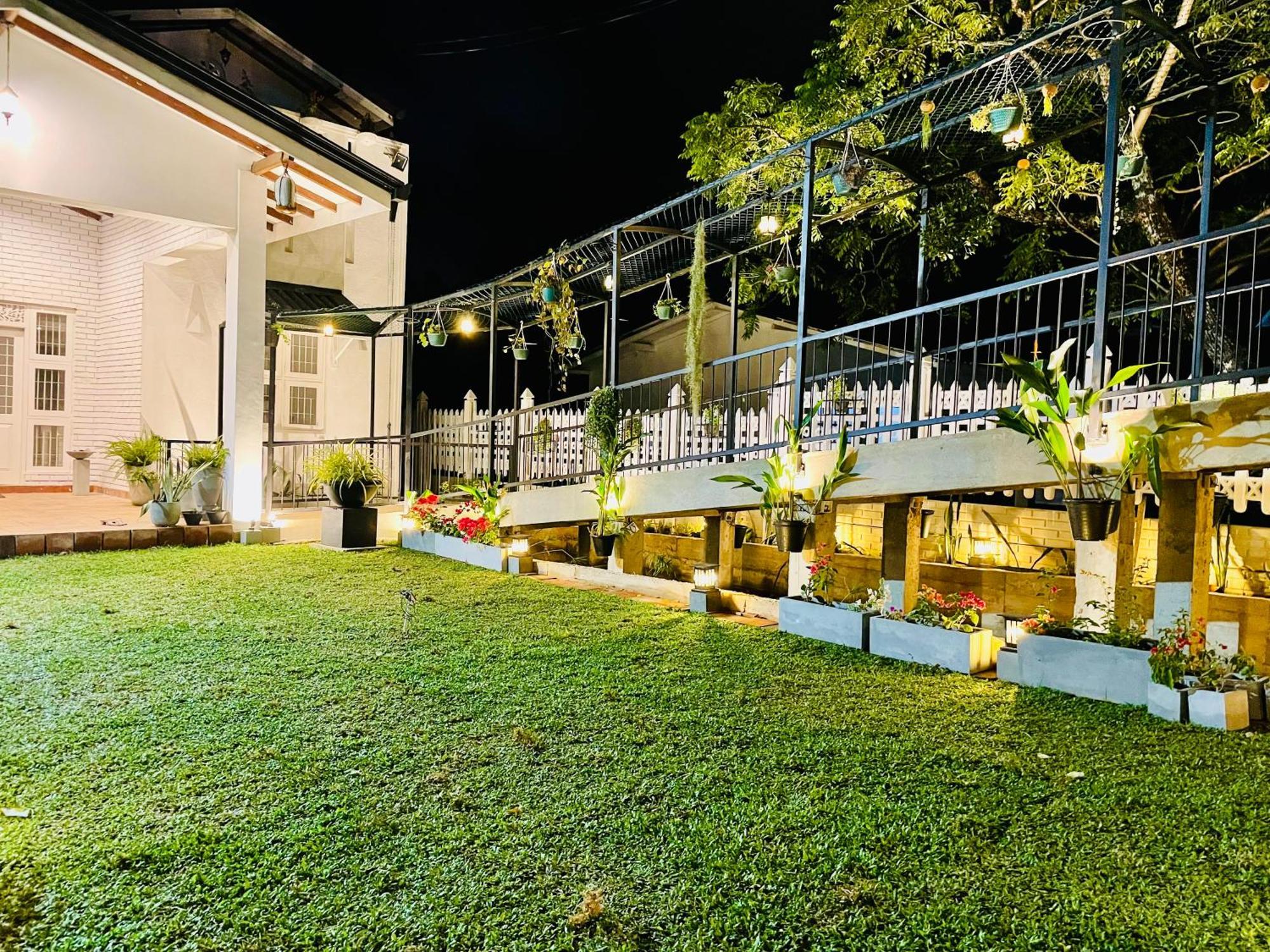 Ayur Ayur White Sail Villa Dalupotha Eksteriør bilde